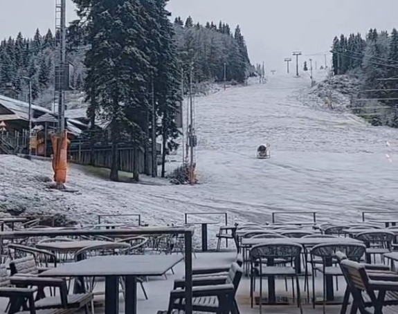 Pao prvi snijeg na Jahorini i na Bjelašnici (VIDEO)