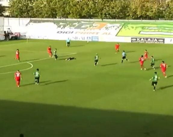 Tuga: Fudbaler se srušio na terenu i preminuo (VIDEO)