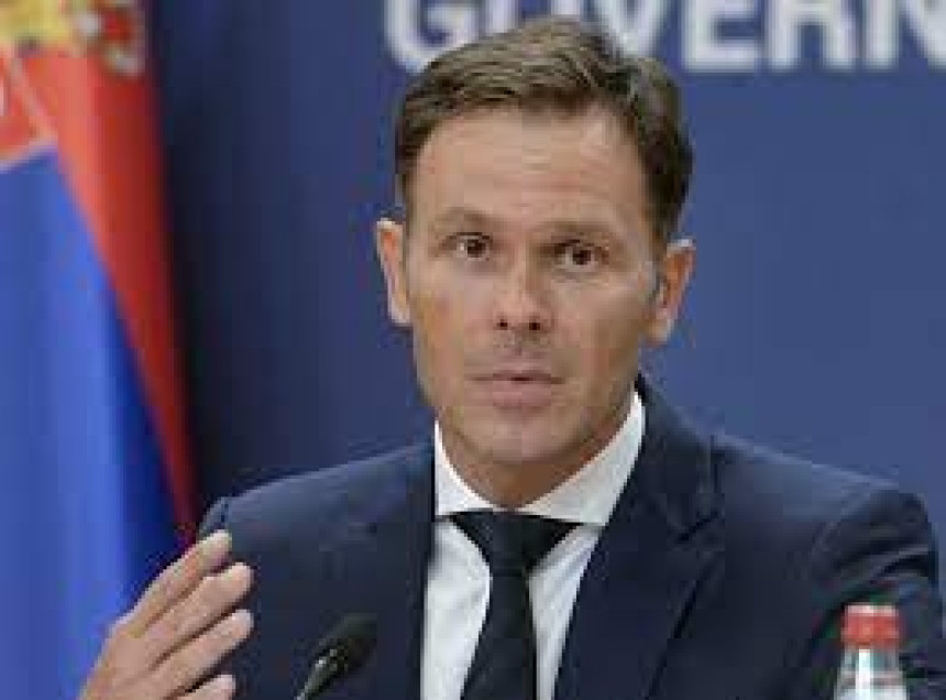 Mali: Srbija od danas vlasnik 100 odsto Er Srbije