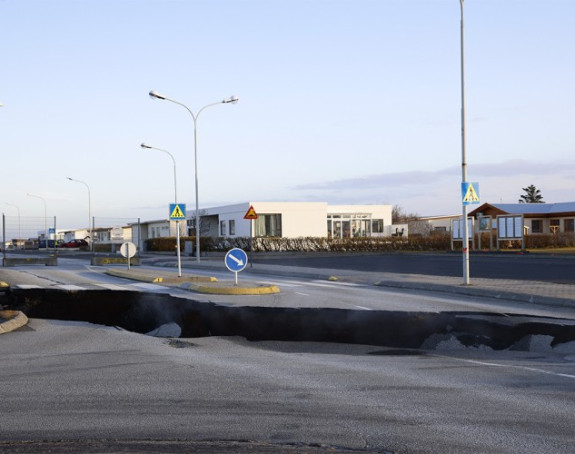 Island: Pukotine na svakom koraku, raste strah