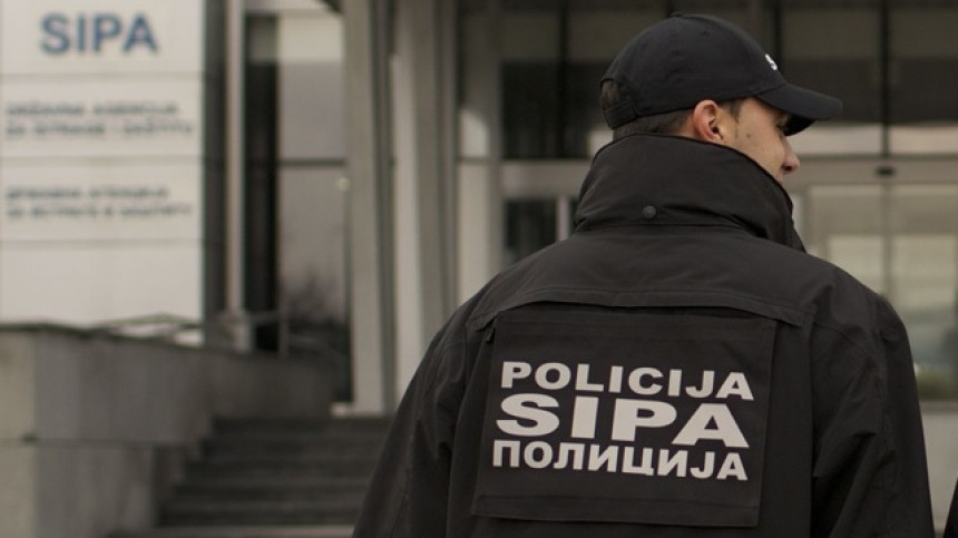 SIPA uhapsila carinike i policajce, poznata imena
