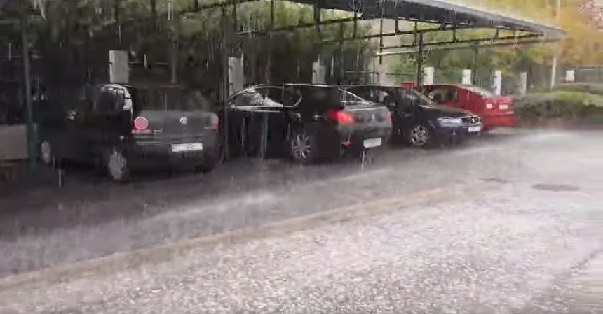 Ciklon donio snažno nevrijeme u region, sve paralisano