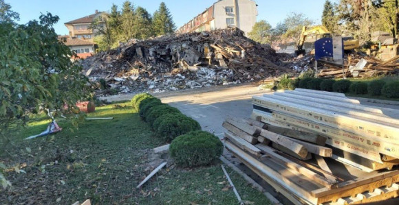 Grad koji je prodao, zatim i srušio gradsku upravu