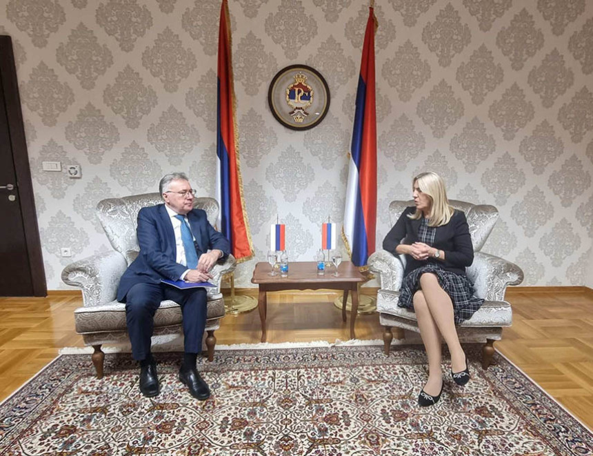 Cvijanovićeva i Kalabuhov o stavovima Srpske