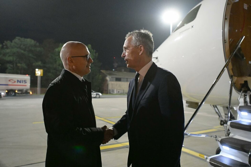 Stoltenberg u Beogradu, dočekao ga Vučević