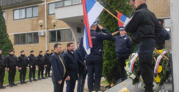 Polaganje vijenaca za stradale iz PU Bijeljina
