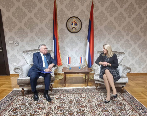 Cvijanovićeva i Kalabuhov o stavovima Srpske