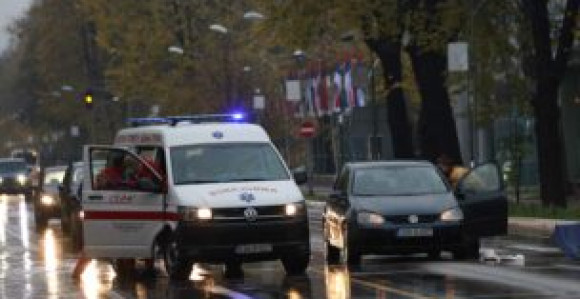 Udarena žena na pješačkom prelazu (VIDEO)