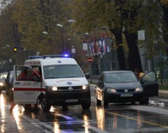 Udarena žena na pješačkom prelazu (VIDEO)