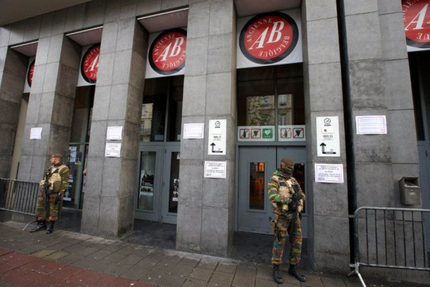 Skoro 30 škola zatvoreno zbog dojave o bombama