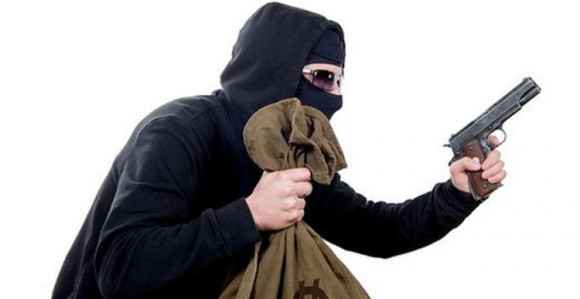Policija uhapsila pljačkaša nakon godinu dana zbog gaća koje je nosio!