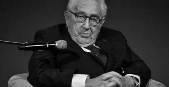 Преминуо Хенри Кисинџер, добитник контроверзне Нобелове награде