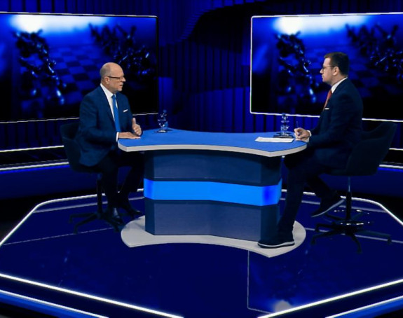 "Није лако добити санкције, а још теже их је скинути"