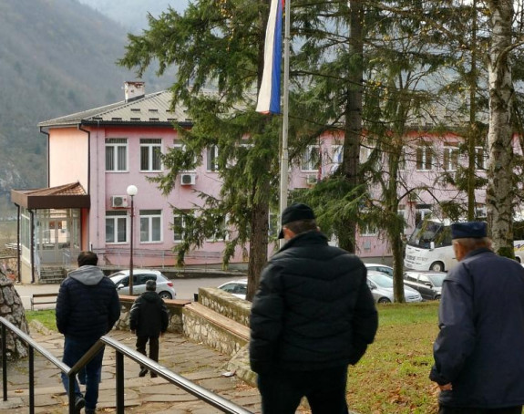 Rudo: Zatvorena jedina banka, građani ogorčeni