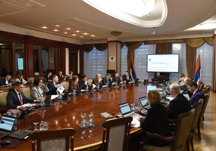 Vlada Republike Srpske dužnicima otpisuje kamate