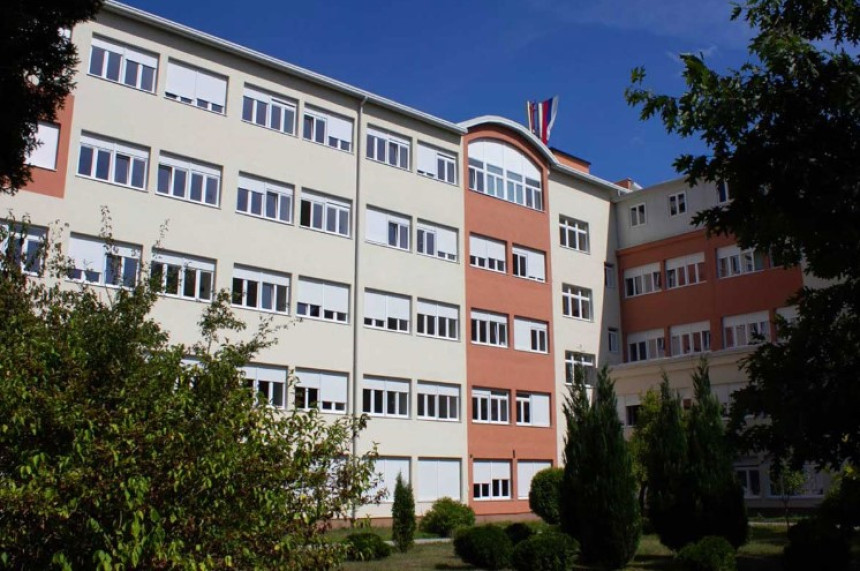 Optužnica protiv ljekara i babice - zbog pada bebe