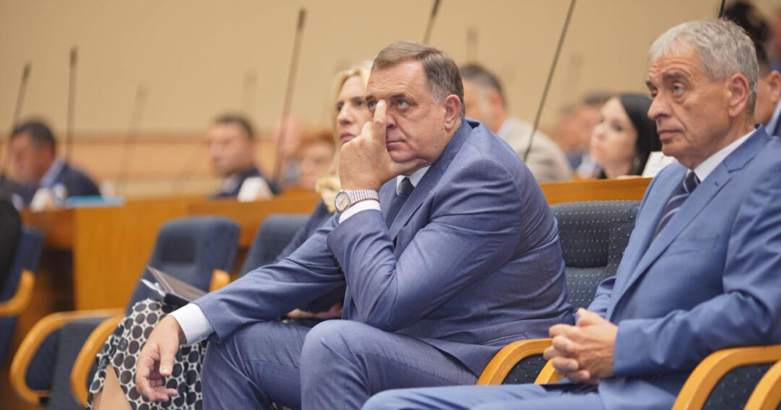 'Кројење' имунитета по мјери Милорада Додика