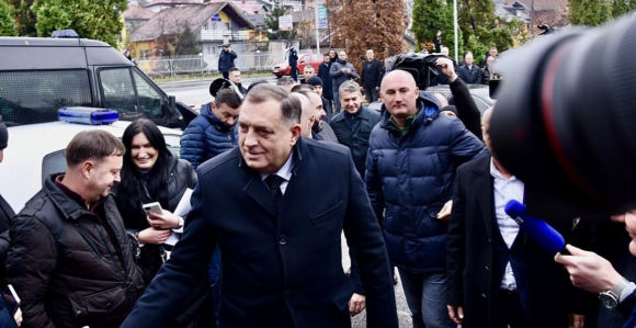 Dodik stigao u Sud BiH, ovaj put ušao na glavni ulaz