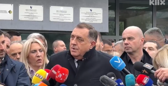 Odgođeno ročište, Sud odbio zahtjev da se Dodiku sudi u Banjaluci