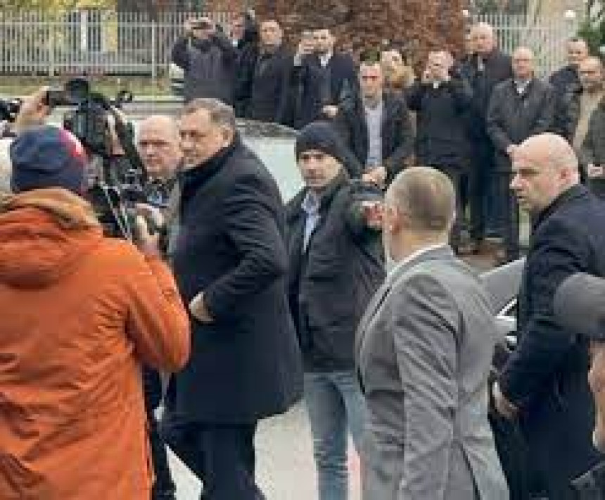 Да ли се у Суду БиХ брани Српска или Милорад Додик?!