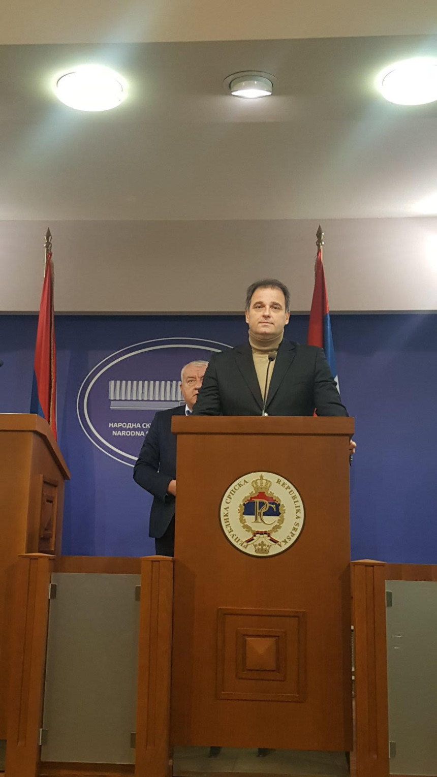 Власт руши углед Народне скупштине Републике Српске