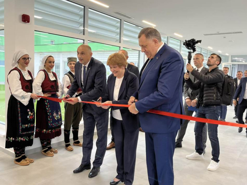 Vladin poklon Banjcu i "Mlječanici" od milion KM