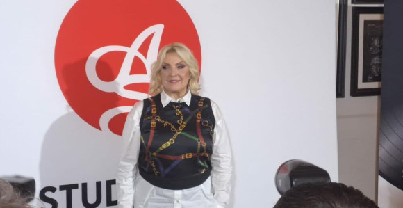 Snežana Đurišić predstavila novu pesmu i najavila mogući duet sa ćerkom!