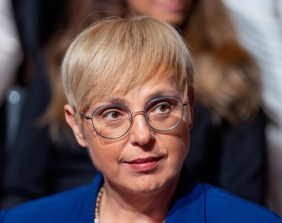 Predsjednica SLO nije zadovoljna svojom platom