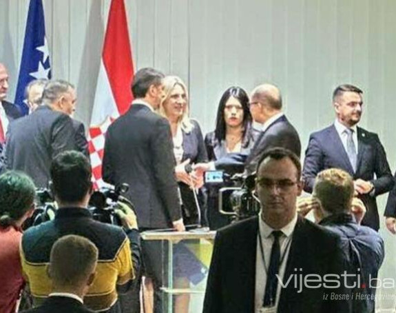 Srdačan pozdrav Cvijanovićeve i Šmita u Sarajevu