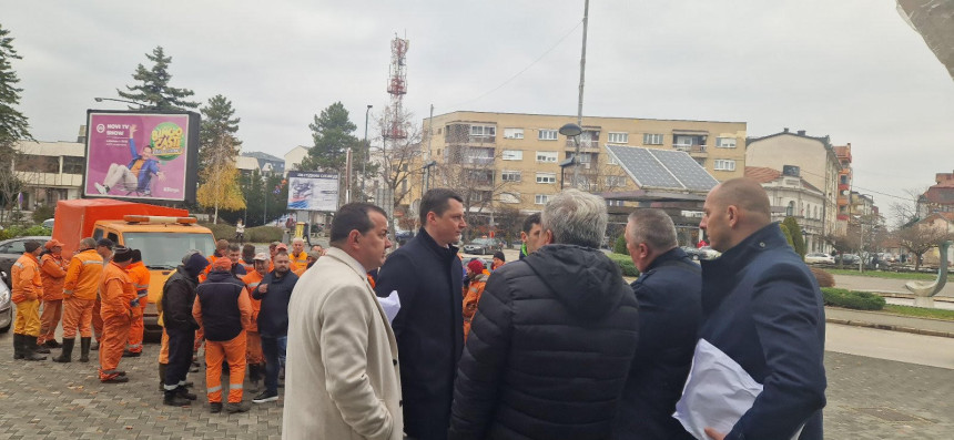 Radnici traže veće plate, na potezu Skupštna grada