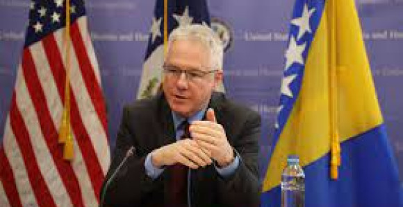 Političari novce troše na skidanju s "crnih listi"