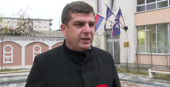 Министре, нисте исплатили штету пољопривредницима