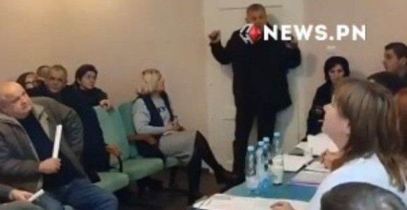Украјина: Политичар бацио три бомбе током сједнице