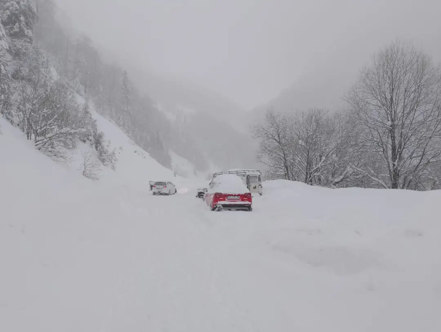 Na Brezovici metar snijega