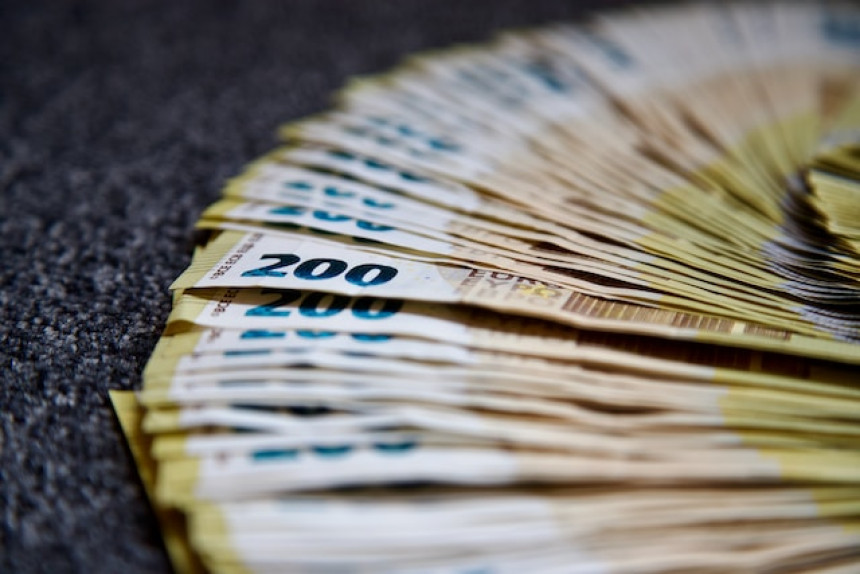 Rekordna godina - od dijaspore preko pet milijardi KM