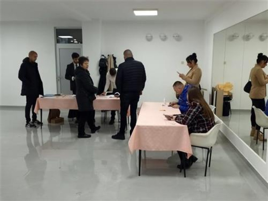 U BiH 19 biračkih mjesta za 11.500 državljana Srbije