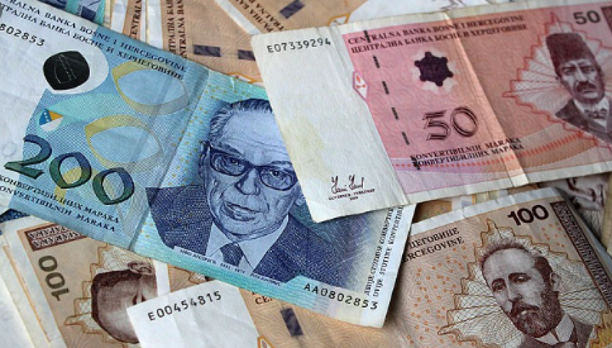 Rasipništvo vlasti: Popiju i pojedu stotine hiljada KM?!