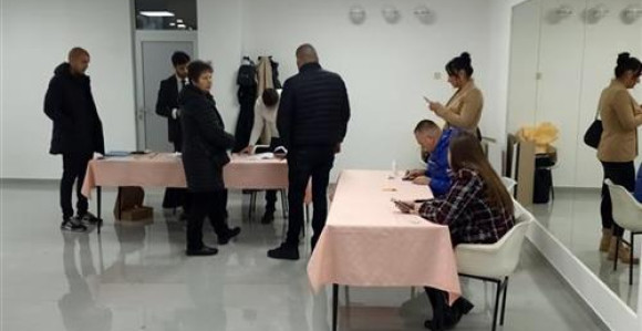 U BiH 19 biračkih mjesta za 11.500 državljana Srbije