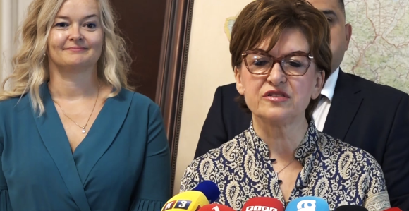 Zorina pomoćnica za konsultanta: On je šibicar