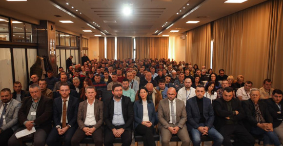 Narodni front odlučan da se bori protiv režima