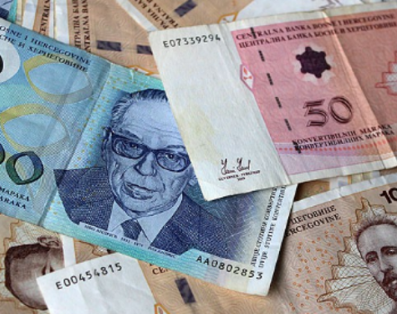 Rasipništvo vlasti: Popiju i pojedu stotine hiljada KM?!