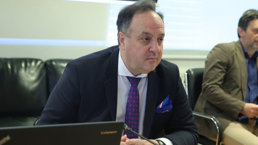 Za Debeveca nema zamjene po automatizmu