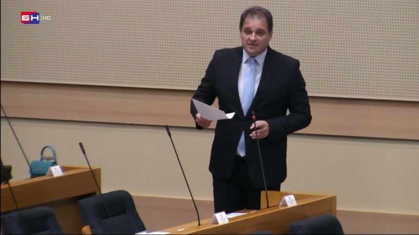 Ovakav zakon kao da je pisala neka Vlada sa Baščaršije