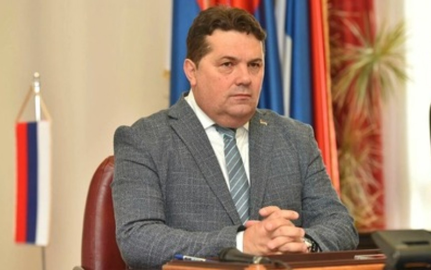 Stevandić se brani: OHR i Osmica naručili incident?!