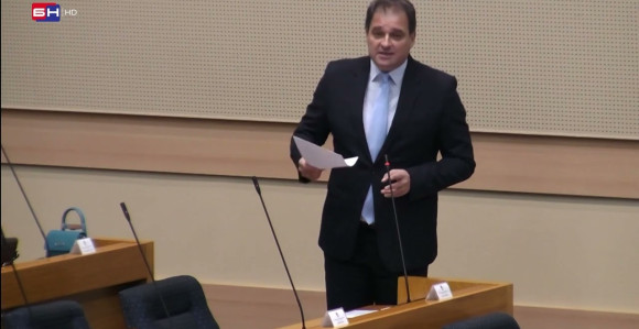 Ovakav zakon kao da je pisala neka Vlada sa Baščaršije