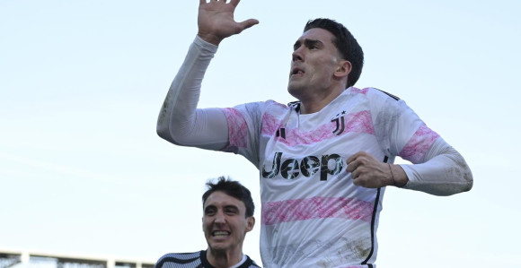 Vlahovićev gol sezone: Skok u nebesa! (VIDEO)