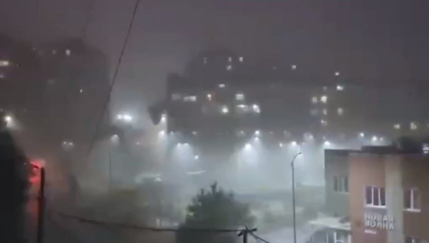 Jedna osoba poginula, oštećen desantni brod
