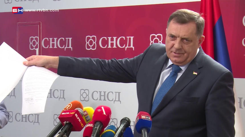 Може ли СНСД опстати без Милорада Додика?