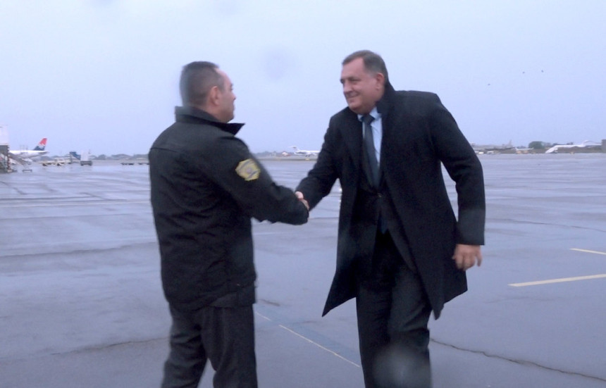 Додик именовао Александра Вулина за сенатора Српске
