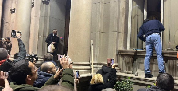 Признали кривицу за инциденте испред скупштине града